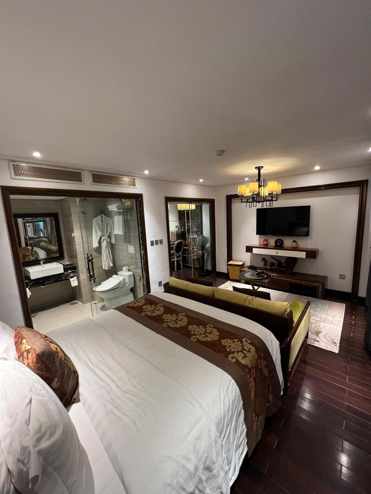 Jb Serviced Apartment Hanoi Buitenkant foto