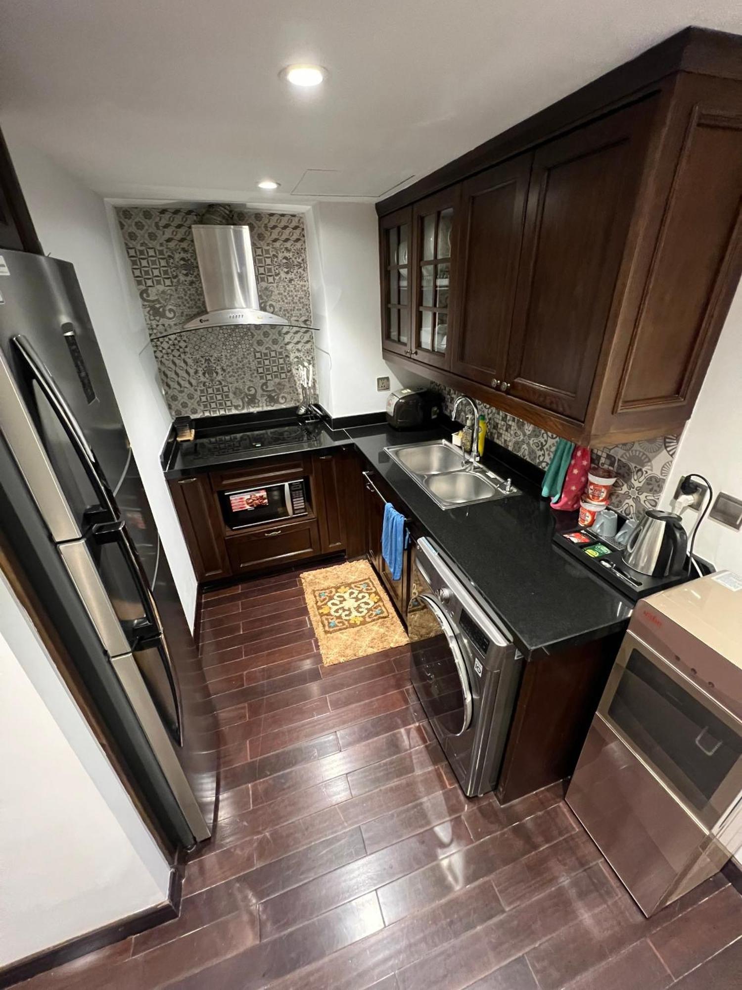 Jb Serviced Apartment Hanoi Buitenkant foto