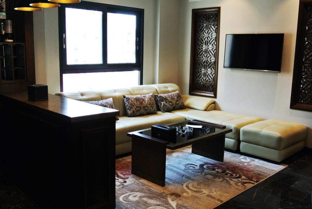 Jb Serviced Apartment Hanoi Buitenkant foto