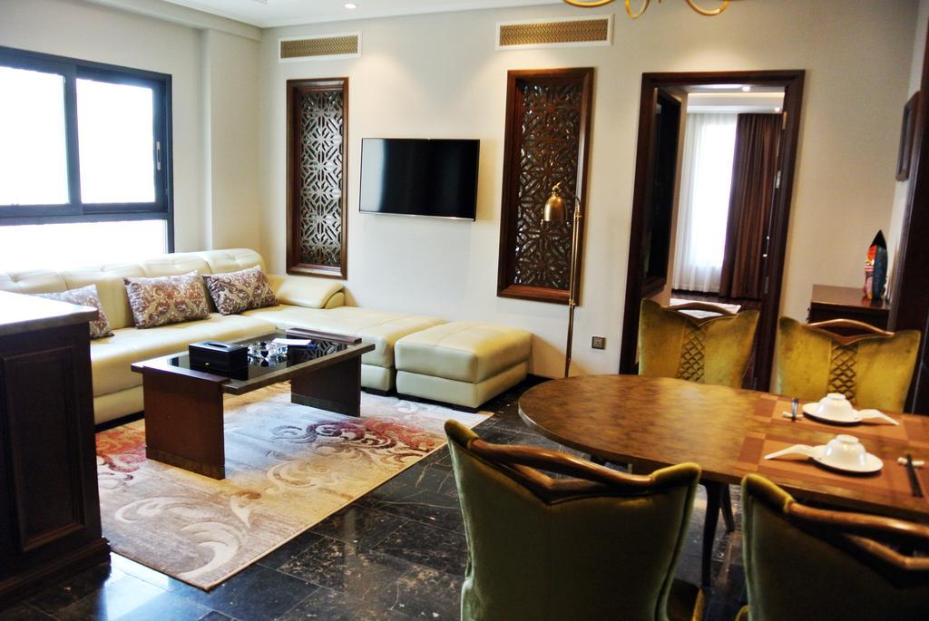 Jb Serviced Apartment Hanoi Buitenkant foto