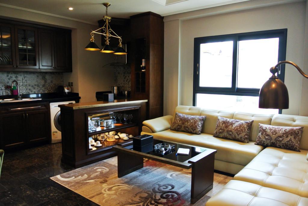 Jb Serviced Apartment Hanoi Buitenkant foto