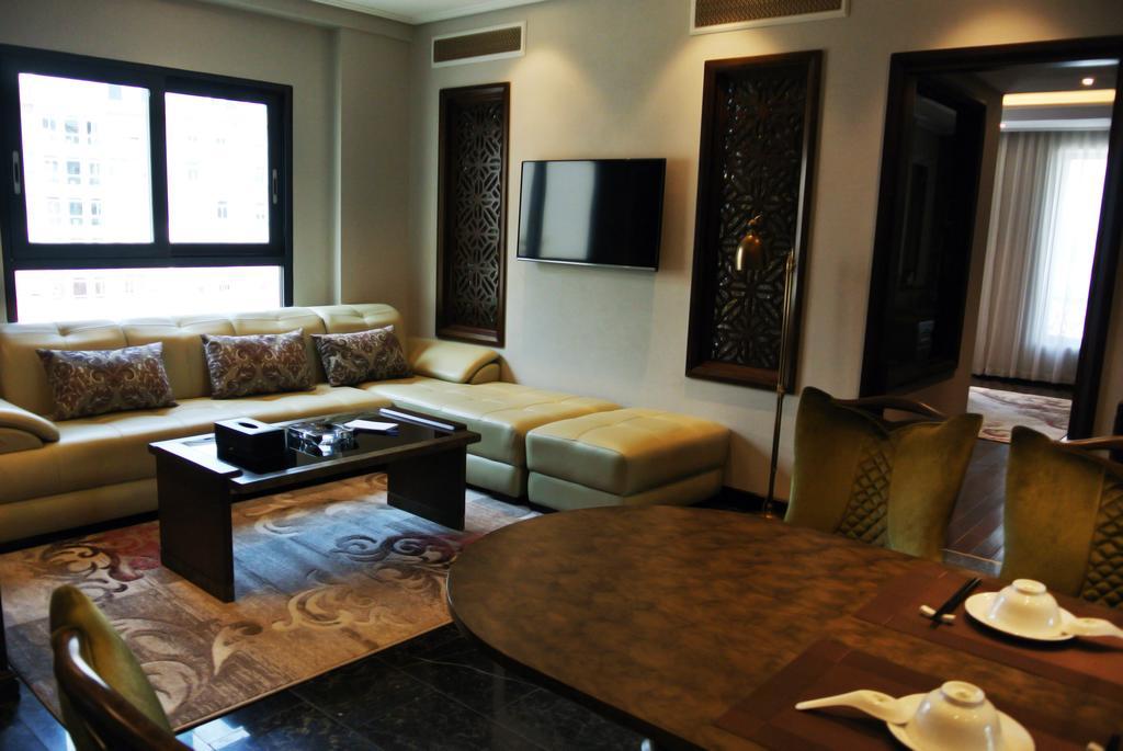 Jb Serviced Apartment Hanoi Buitenkant foto