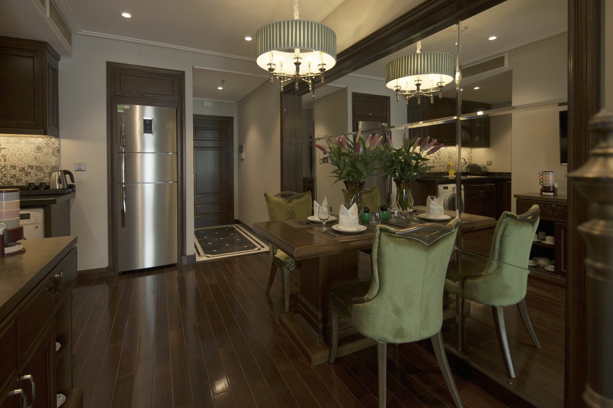 Jb Serviced Apartment Hanoi Buitenkant foto